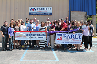 Joint Ribbon Cutting Held for New Member Farmers Insurance – Dustin Larremore Agency