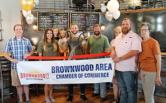 Brownwood Chamber Holds Ribbon Cutting for Pioneer Tap House